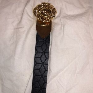 Black gold lion belt